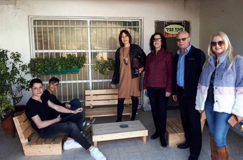 ורד בן ארי- מנהלת היחידה לקידום נוער עם משה גוטמן, פנינה שפרינגר צביה לררמבנק מזרחי טפחות