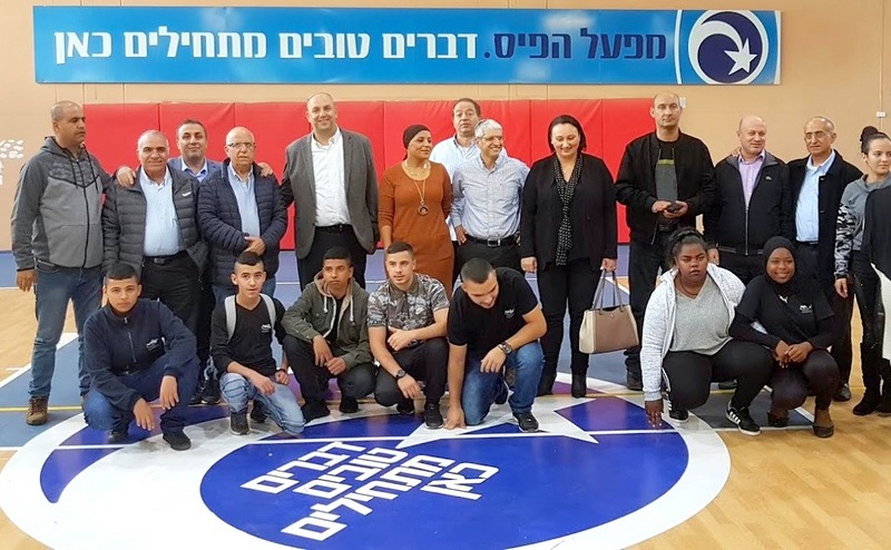 דברים טובים מתחילים מכאן. ביקור במתנ"ס החדש בשכונת הרכבת