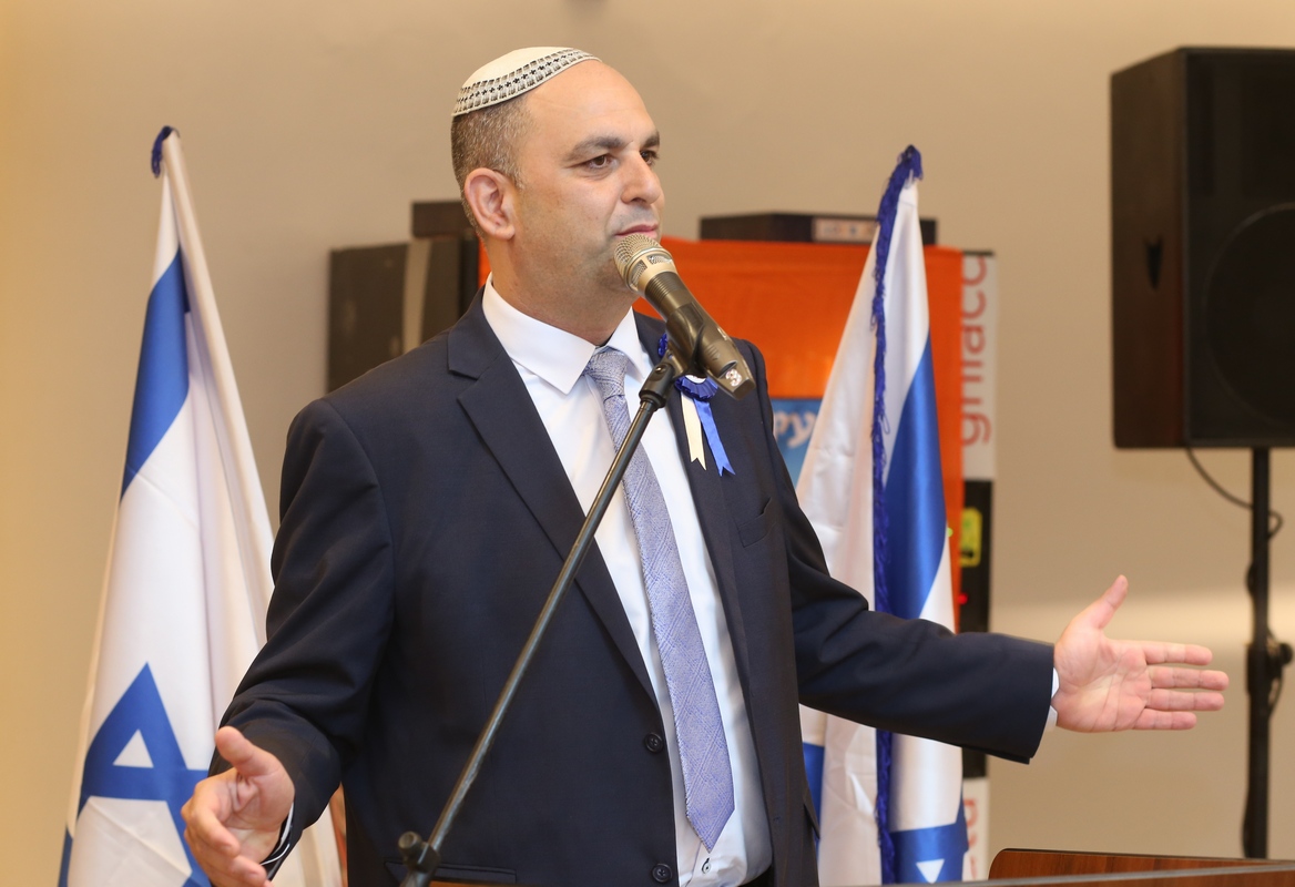 רביבו הוביל גישה פשרנית, קרא לכל הסיעות להצטרף לקואליציה