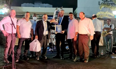 סוכות מרהיבות בתחרות הסוכה הנאה תשפ"ב בלוד
