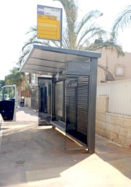 51 תחנות אוטובוס חדישות הותקנו ברחבי העיר לוד לרווחת התושבים