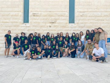 בעקבות הדמוקרטיה: סמינר מועצת הנוער העירונית הגיע מלוד לבית משפט העליון בירושלים