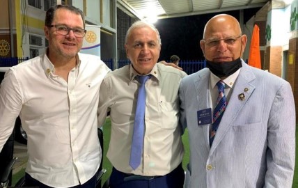 גלגל הרוטרי ממשיך להסתובב: טקס חילופי נשיאים במועדון רוטרי לוד