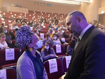ערב מרגש בלוד: שרים וזוכרים בסימן 73 שנות זיכרון