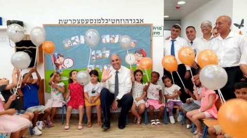 ראש העיר פועל לפתיחת גני הילדים בשכונות 'ירוקות' ו'צהובות' בלוד