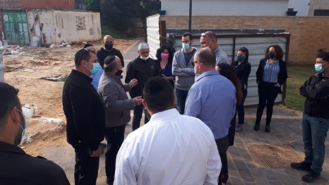 בסיור ב'שער העיר': נציגי עיריית לוד והשכונה סיכמו על ביצוע שיפורים בשכונה