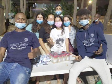בהתגייסות חברי סח"י: 650 משפחות בלוד קיבלו סלי מזון לראש השנה