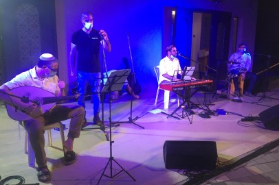 בשילוב נגנים ופייטנים: מופע סליחות מרגש ועוצמתי בשדרת בתי הכנסת בלוד