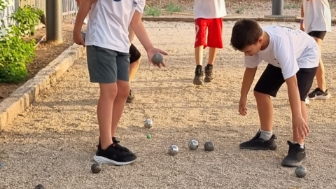 הופעת בכורה לשחקני יחידת העילית של מועדון הפטאנק של לוד