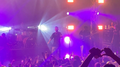 מחלקת הנוער בלוד חגגה את סוף קיץ 2023 ופתיחת שנה"ל בהופעה של אבי אבורומי