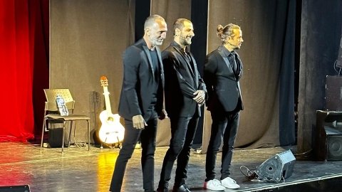 "שלישיית מה קשור" בהופעה קורעת מצחוק בהיכל התרבות בלוד