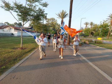רצים לזכר ששת מיליוני קורבנות השואה