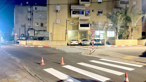 מנצלים הפוגת גשמים: בלוד סימנו וצבעו את מעברי החצייה