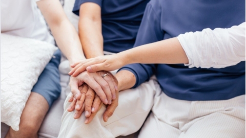 הושק מיזם 'משפחה מחבקת' למען האזרח הוותיק בלוד