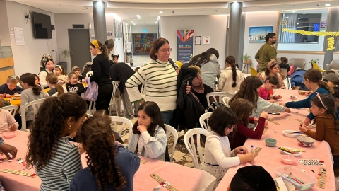 חנוכ-אור: חגיגה לילדי המילואימניקים, אנשי הקבע וכוחות הביטחון בלוד