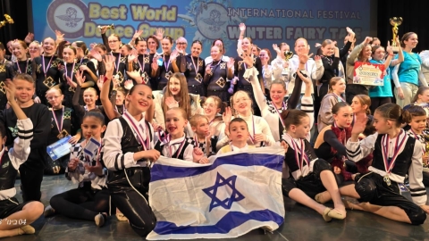 יש ספורט בלוד - לוד אימפריה גם בענף טניס השולחן: בתום אליפות הפועל הארצית שהתקיימה השבוע, יש להפועל לוד שני אלופים, ארבעה סגני אלופים ושלושה זוכים במדליות ארד!