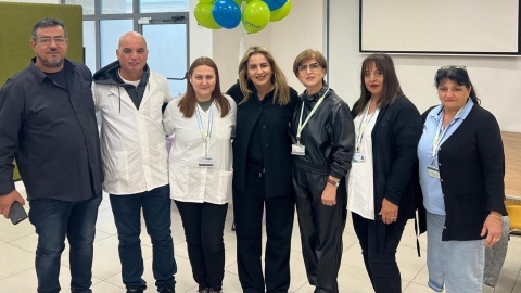 שיהיו בריאים: נציגי קופות החולים חיסנו כ-50 עובדי עיריית לוד נגד השפעת