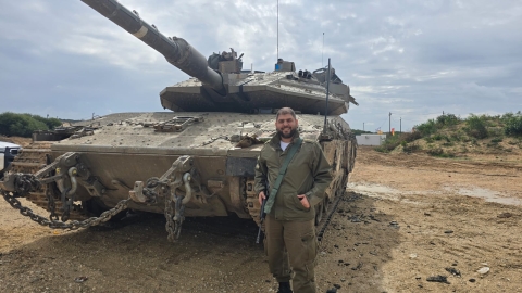 "נלחם בשבילנו – עכשיו תורנו להילחם למענו!"