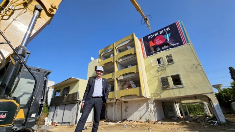 פינוי-בינוי ראשון בלוד יצא לדרך: 60 דירות ישנות נהרסו במתחם חרמון-גלבוע עליהן ייבנו 488 יח"ד חדשות