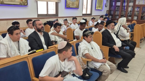 תפילת שחרית חגיגית וחגיגת בר ובת מצווה ל-90 תלמידים מבית ספר הראל בבית הכנסת "מושיע ישראל " 