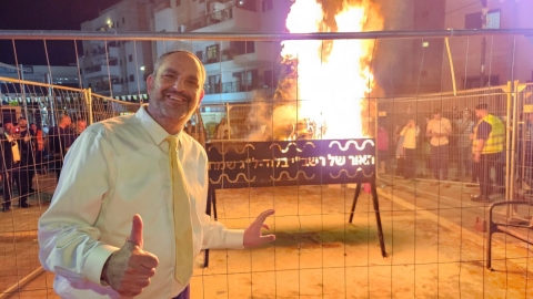 החות'ים שיגרו טילים - וחגיגות האחדות לרגל הילולת רשב"י בל"ג בעומר בלוד המשיכו בענק