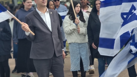 הנהלת עיריית לוד ועובדיה חלקו כבוד לחלל-חטוף האחרון שחזר לקבורה בישראל