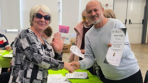 המשנה לראש העיר לוד חילק תעודות הוקרה על סיוע בחלוקת ציוד רפואי ועזר לתושבים וותיקים