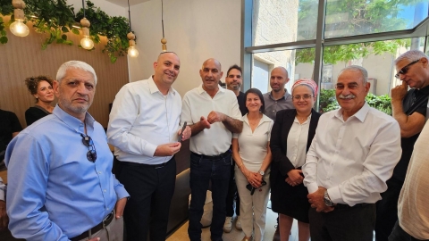 "מברוק" ל'כרם': עיריית לוד חנכה את משרדי המינהלת להסדרת השכונות הערביות