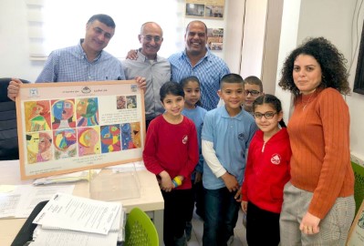 תלמידי בי"ס אלראשדייה בלוד מציירים 'לא לאלימות'!
