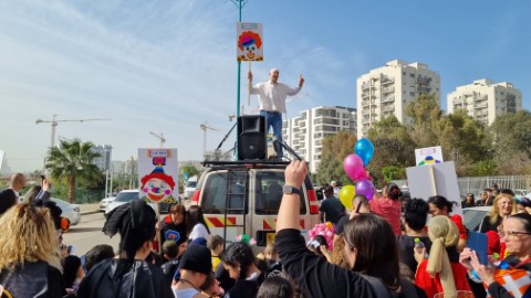 העיר לוד צהלה ושמחה בפורים!