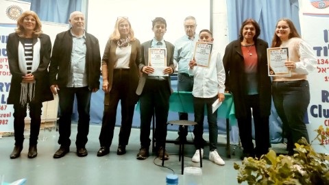 מתמודדים רהוטים ומשכנעים בתחרות הנואם הצעיר בלוד