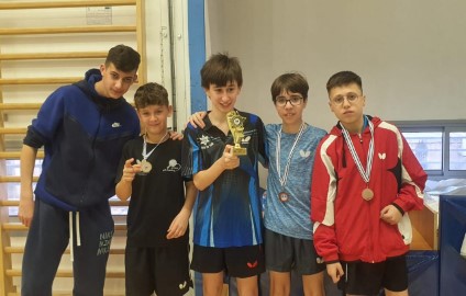 הישגים מרשימים לשחקני הטניס שולחן של הפועל לוד באליפות פ"ת