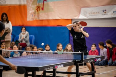 זרקור על אלופה: לודאית בטניס שולחן כתר מלכות