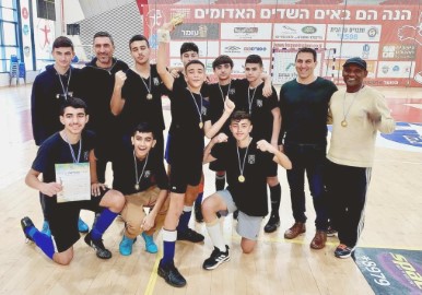 אלופים: קבוצת הקטרגל של ביה"ס "גני יער" בלוד זכתה בטורניר מחוזי