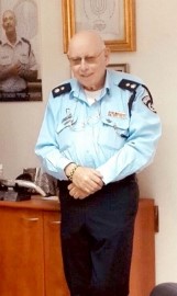 לוד מצדיעה לרפי אפטר, המתנדב של העיר הפורש לאחר 43 שנות התנדבות