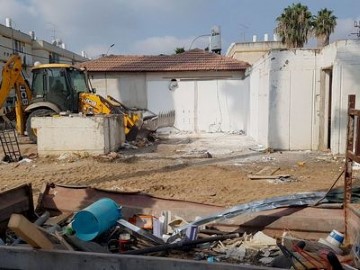 פונה מתחם של פולש שהיווה מטרד תברואתי בשכונת בנית