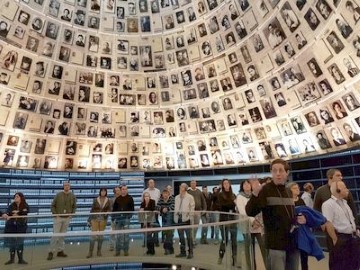יום עיון וסיור למנהלי עיריית לוד ב"יד ושם" בירושלים