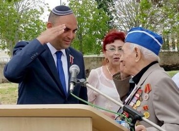 ראש העיר עו"ד יאיר רביבו, נפרד מוולד קרפ, מראשי הווטרנים בלוד