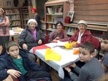התלמידים אימצו את מועדון הקשישים