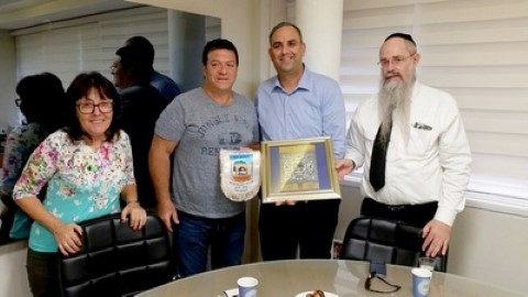 רופאים מצרפת יעניקו אלפי זוגות משקפי ראייה לתושבי לוד