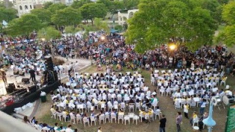 700 נגנים מתוכנית "עיר מנגנת" בלוד בהופעה בפארק גנדי בעיר