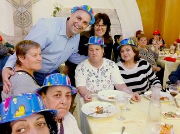 האזרחים הוותיקים בלוד חוגגים פורים