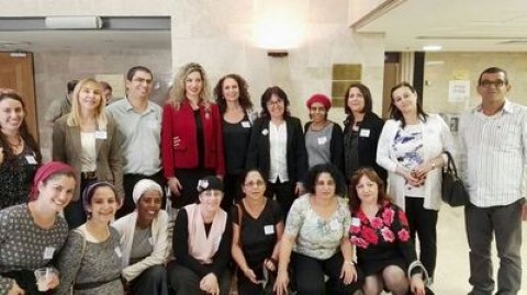 אות העובד הסוציאלי המצטיין לנטלי חילו מונייר עובדת עיריית לוד