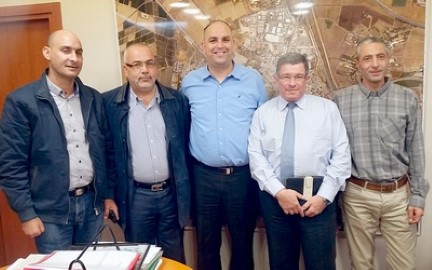 משפרים את שרותי הדואר בלוד