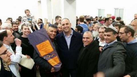 הכנסת ספר תורה וחנוכה מחודשת לבית כנסת דוסא בלוד