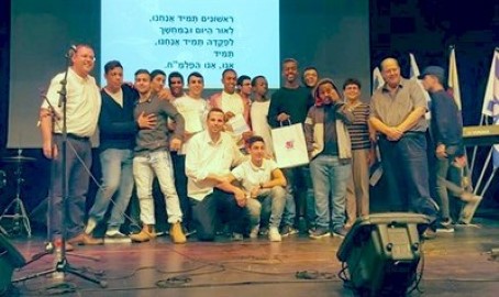ההיסטוריונים הצעירים של הישיבה התיכונית בלוד