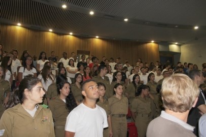 הגיוס לצה"ל: אורט לוד ע"ש זייל עושה כבוד ללוד! ברשימת 35 התיכוניים בישראל בהם 100% מבוגרי י"ב התגייסו לצה"ל