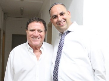 לא נפסיק לשיר עם הזמר הלאומי יהורם גאון בלוד