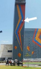 רביבו קופץ בנג'י