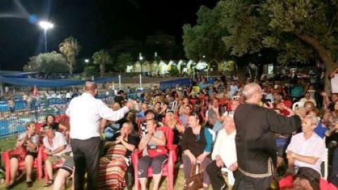במקום המימונה שנדחתה: חפלה מרוקאית ססגונית בבריכת השחייה העירונית בלוד